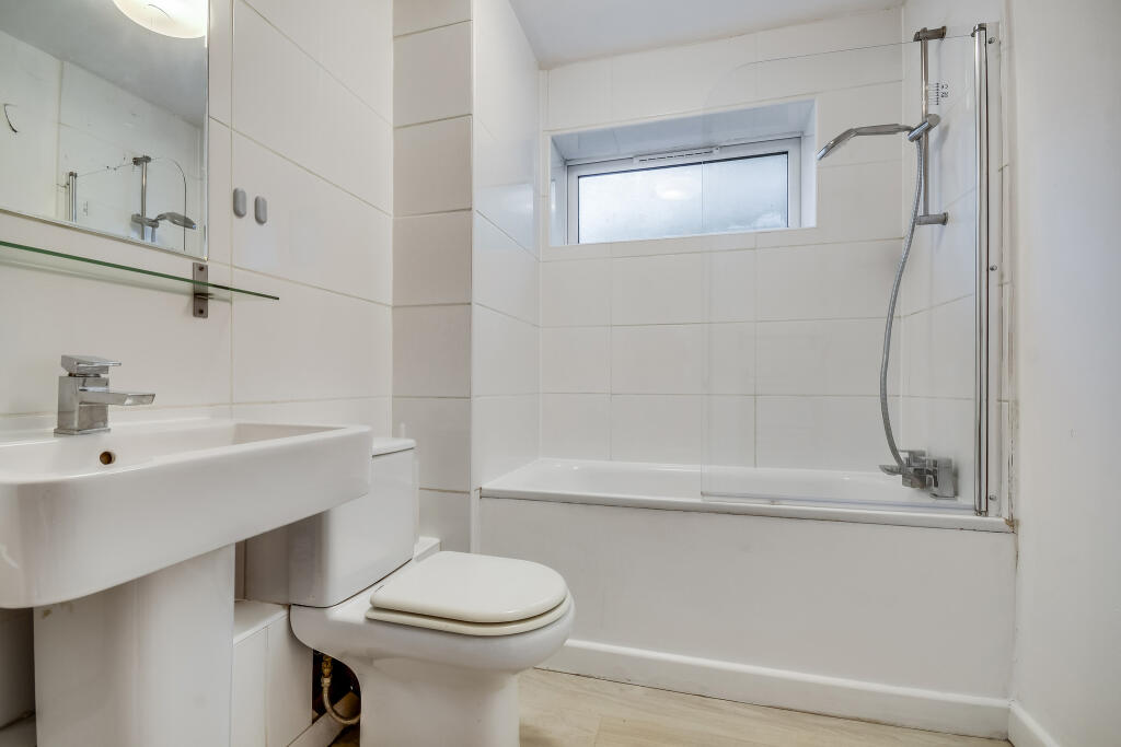 Apartment in Chelmsford - More