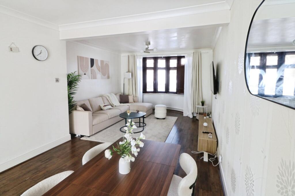 Main image of property: Chudleigh Crescent, Ilford, IG3