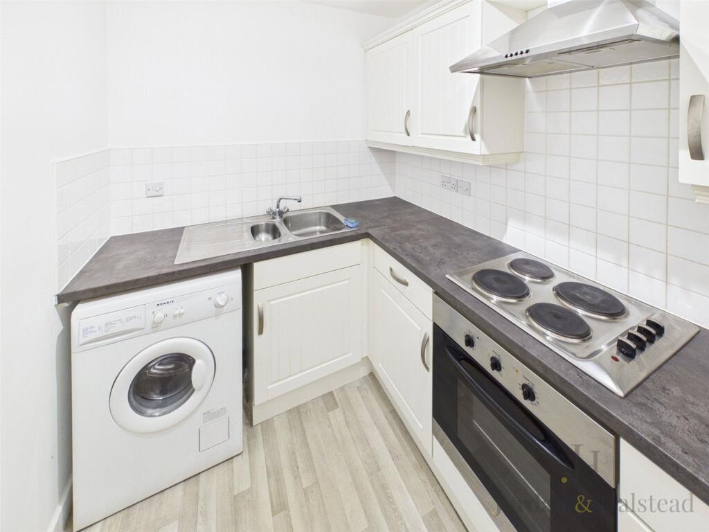 Apartment in Warrington - More