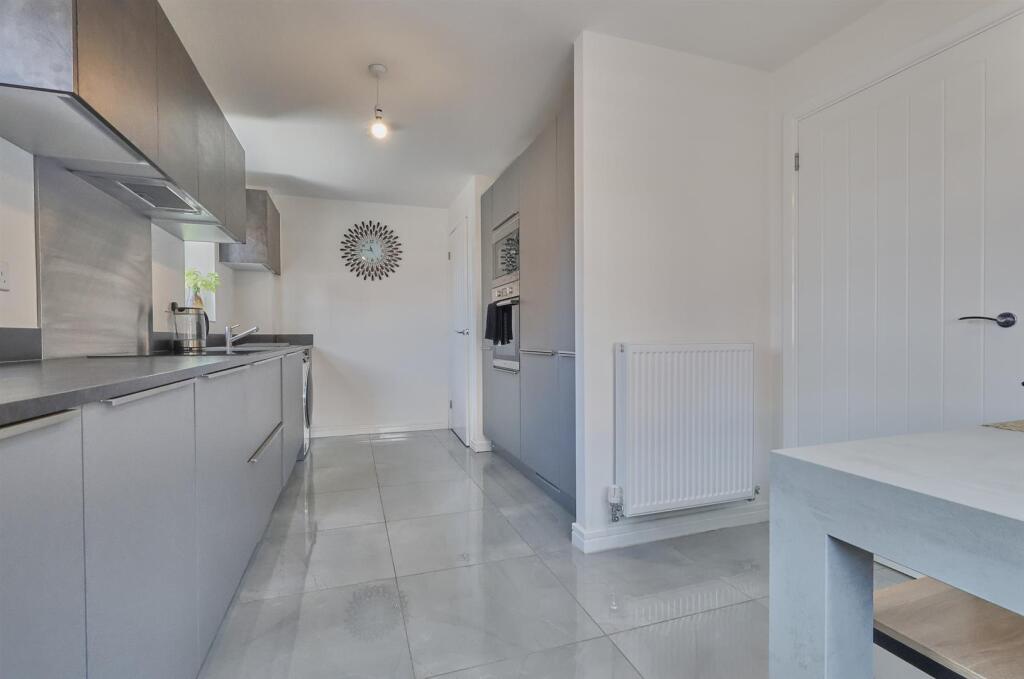 House in Hinckley and Bosworth, Earl Shilton - More