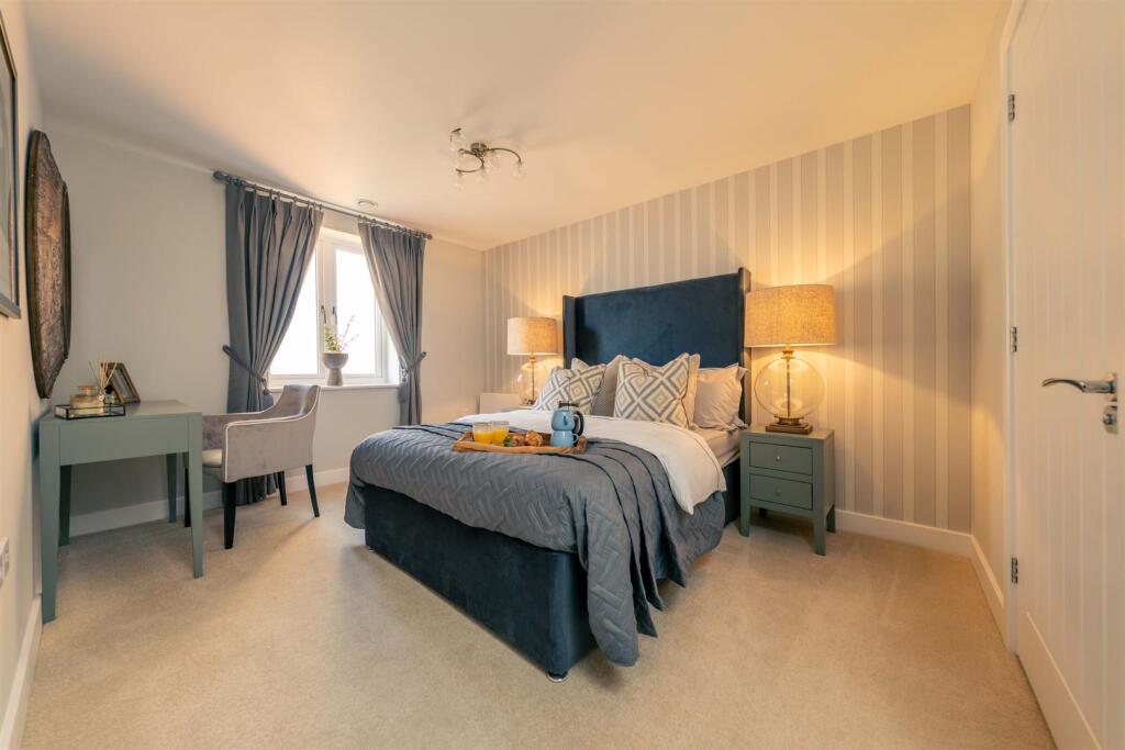 Roslin Place, Station Road, Hampshire, RG27 9GU - View 4