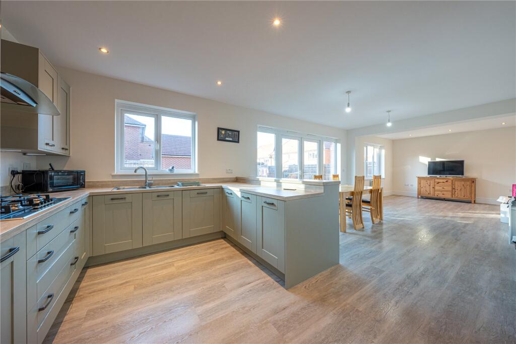 Additional image 5 of Hopton Close, Amington, Tamworth, Staffordshire, B77