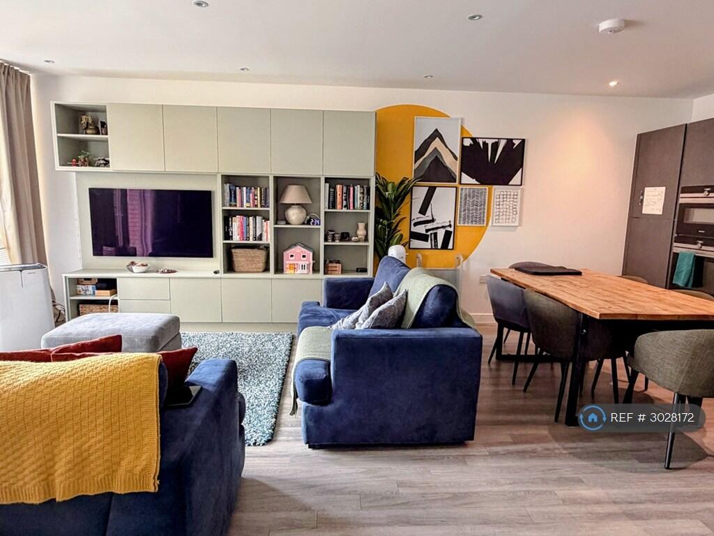 Main image of property: Avenue Road, London, W3