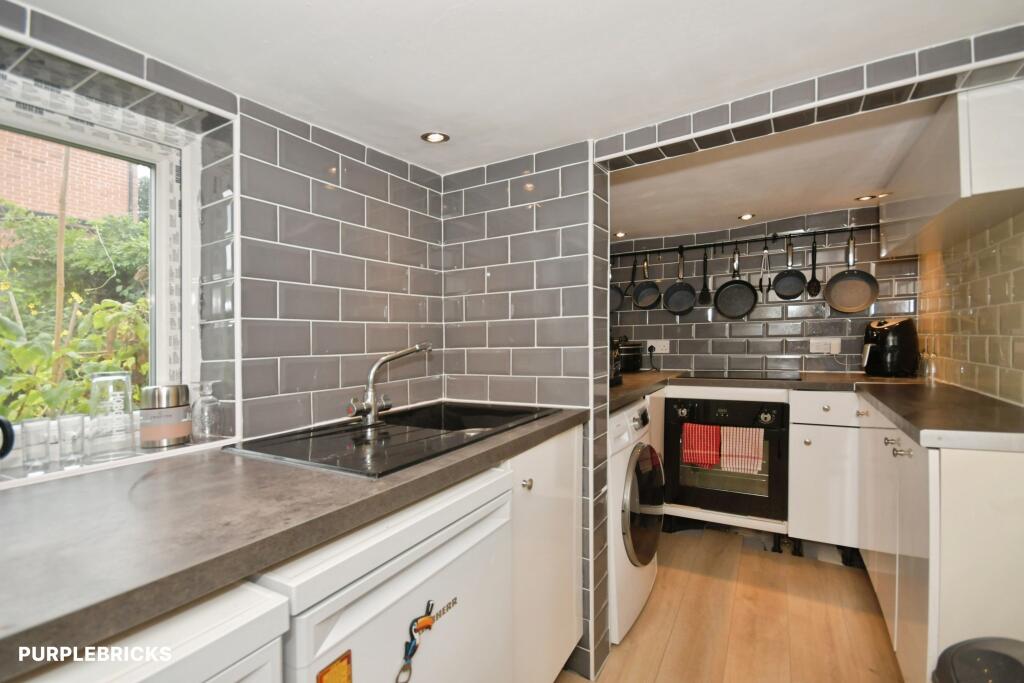 House in Amber Valley, Heanor and Loscoe CP - View 4