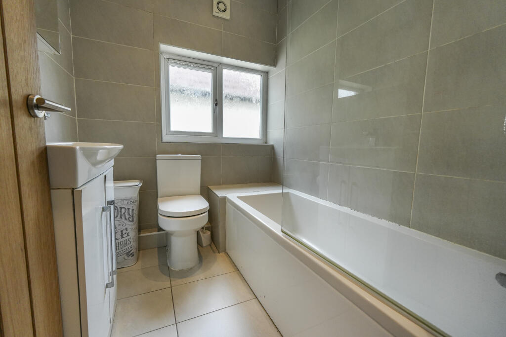 Additional image 17 of Chestnut Road, Oldbury, B68