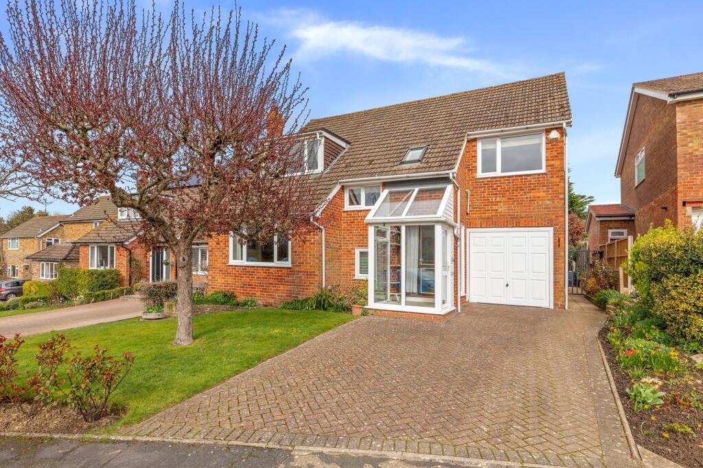 Main image of property: Elm Trees, Long Crendon, HP18