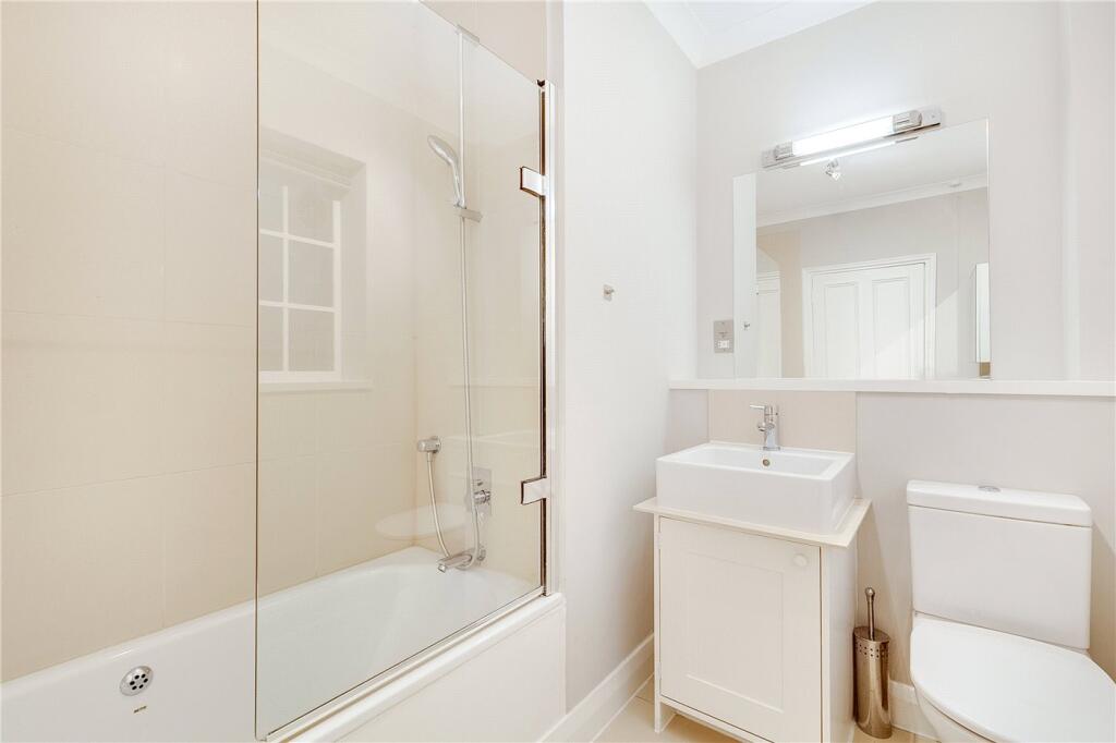 Apartment in London - More