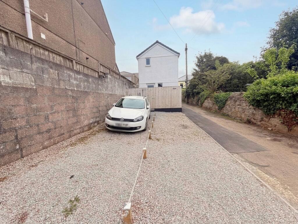 House in Truro, Carn Brea - View 4
