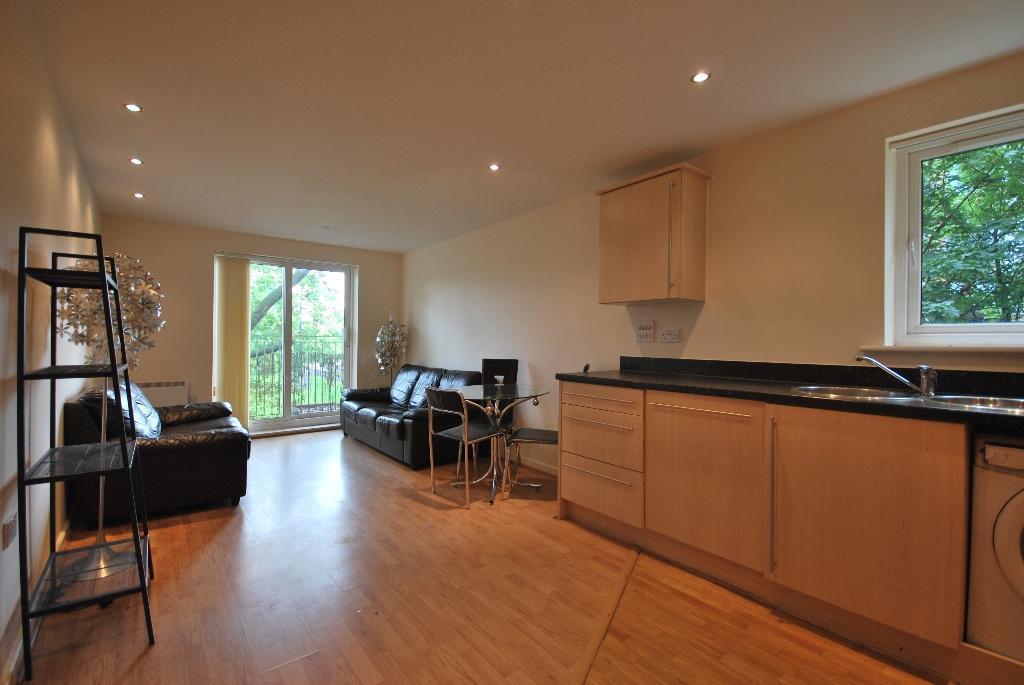 Apartment in Manchester - View 5