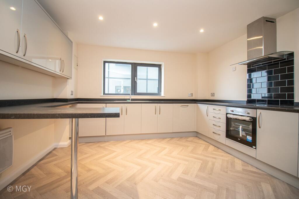 Apartment in Cardiff, Castle - View 4