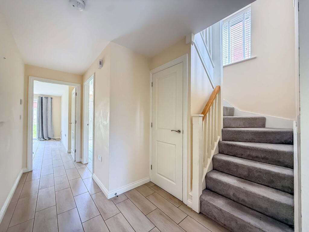 Balmoral Drive, Churchtown, PR9 8QA - View 5
