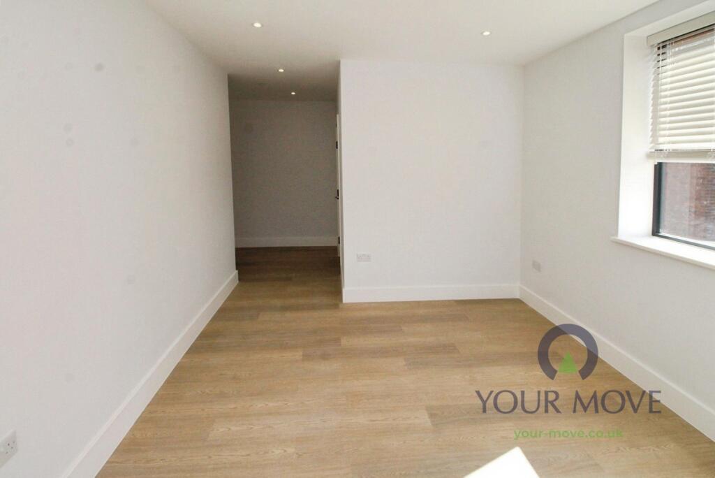 Apartment in Milton Keynes - View 5
