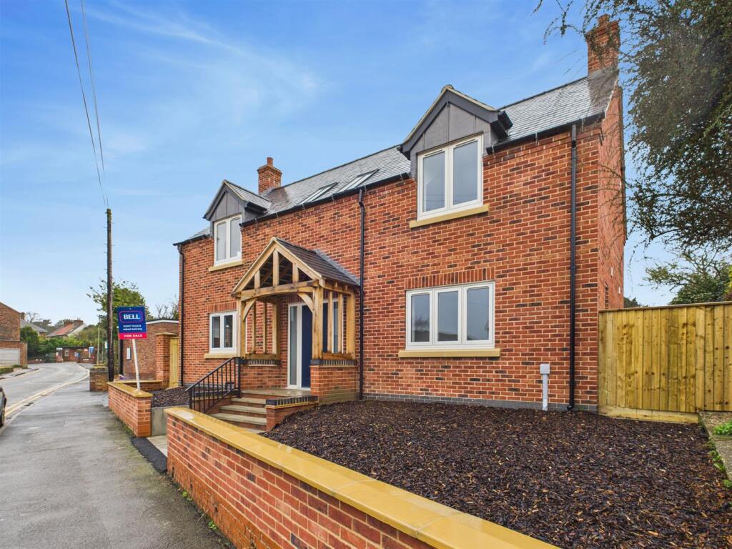 Main image of property: 11 High Holme Court, High Holme Road, Louth