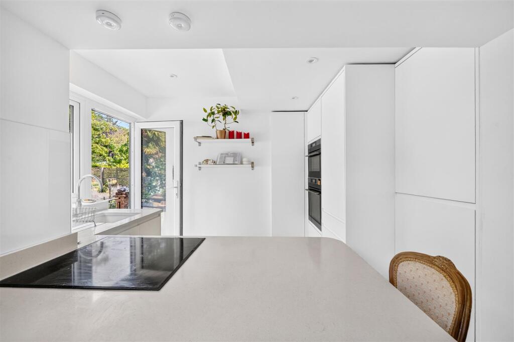 Apartment in London - More