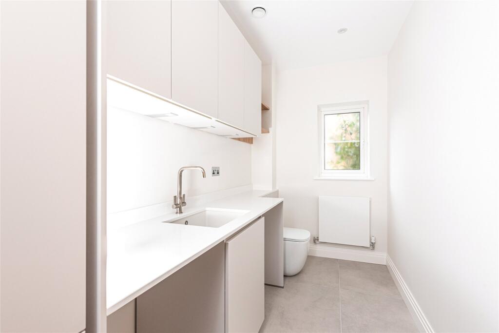 House in Milton Keynes, Stoke Hammond - More