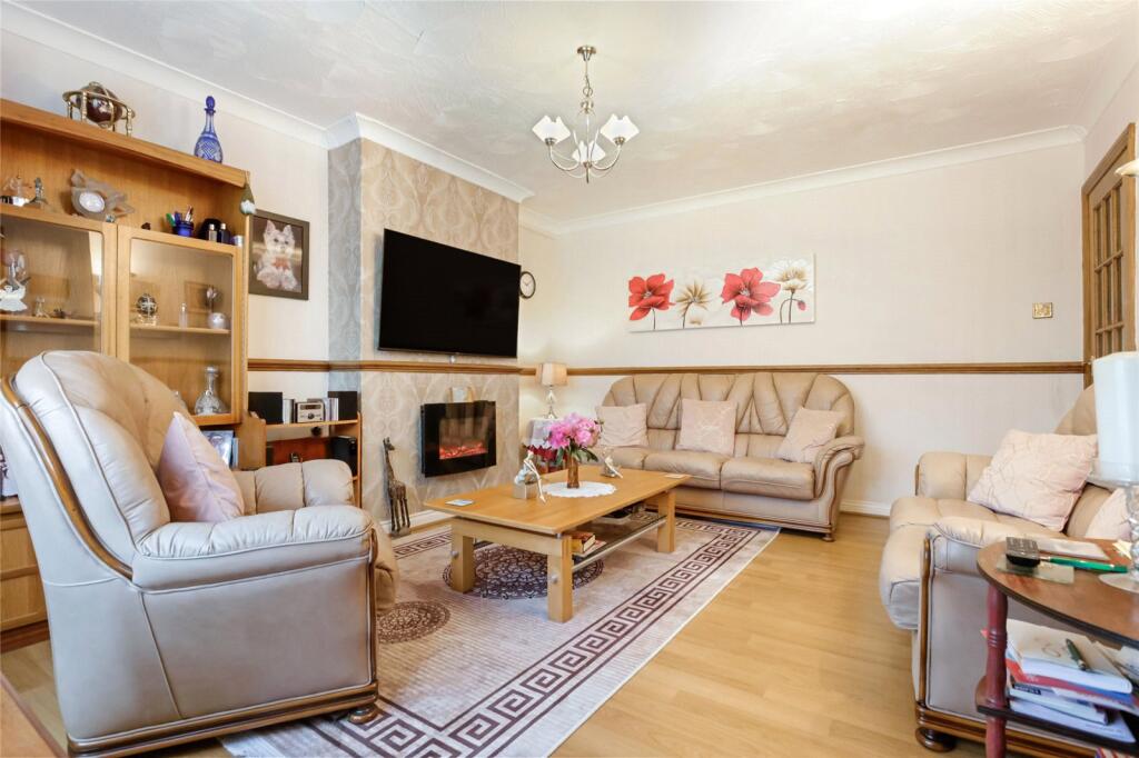 Birch Place, Blantyre, Glasgow, South Lanarkshire, G72 photo 4
