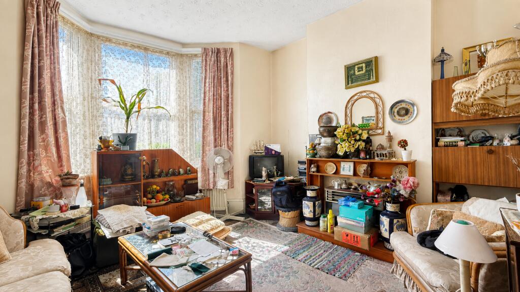 House in London - View 2