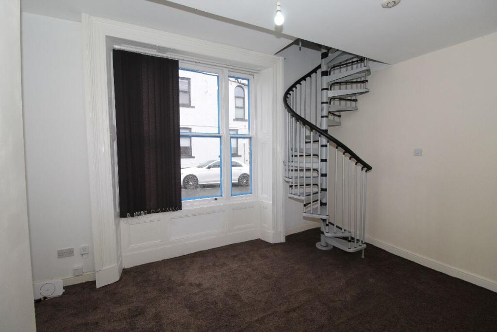 Apartment in Rochdale, Greater Manchester - View 4