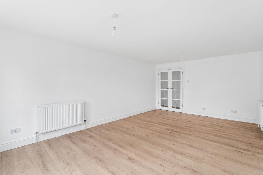 Apartment in Hemel Hempstead, High Wycombe Community Board - View 5