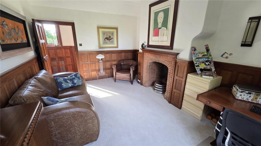 Apartment in Guildford - More
