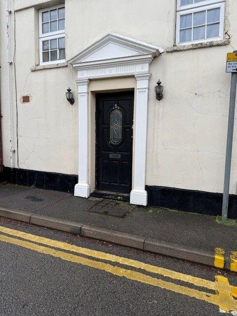 Main image of property: West Street, Carshalton