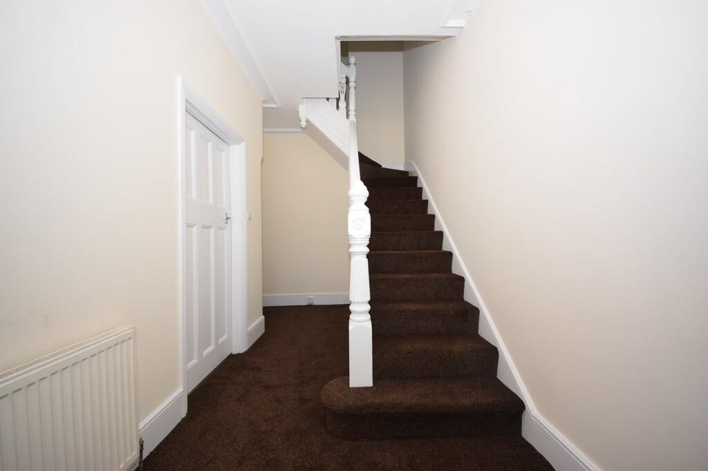House in London - View 5