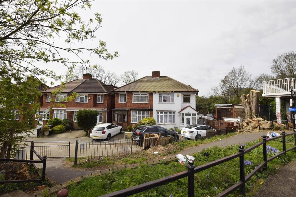 House in London, Alperton - View 3