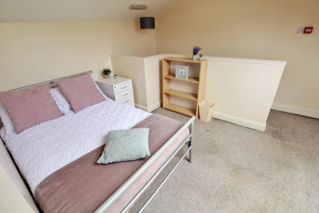 House in Lincoln, New Boultham - View 5