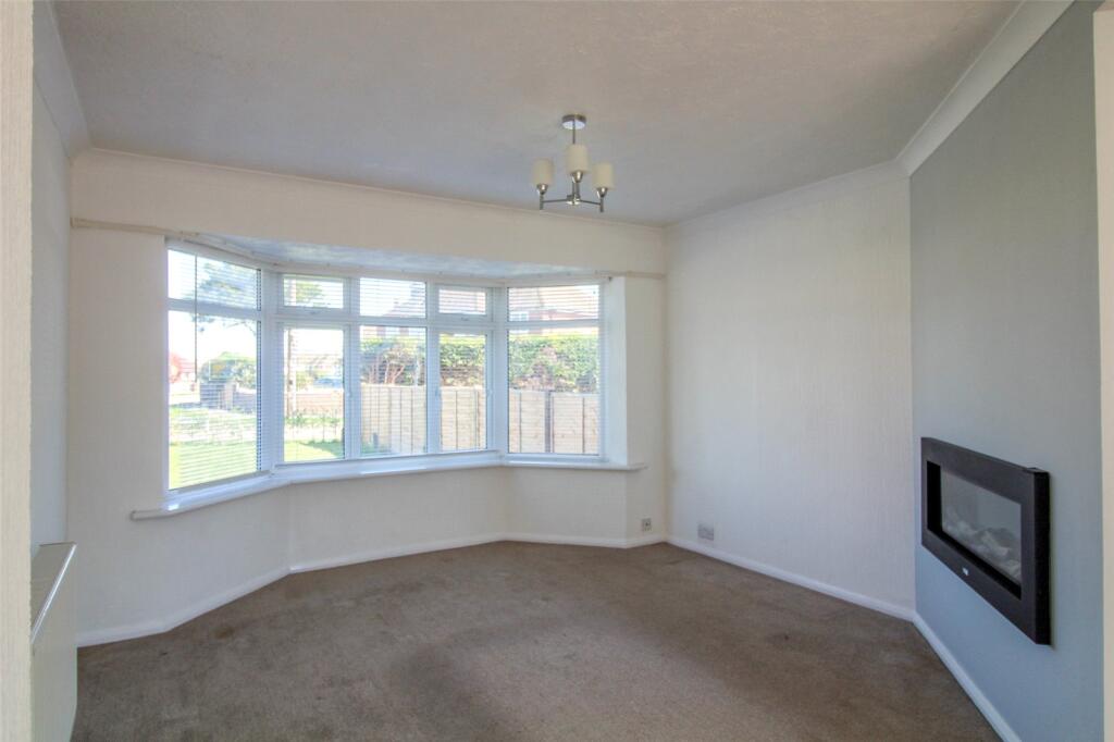 33 Frobisher Road photo 3