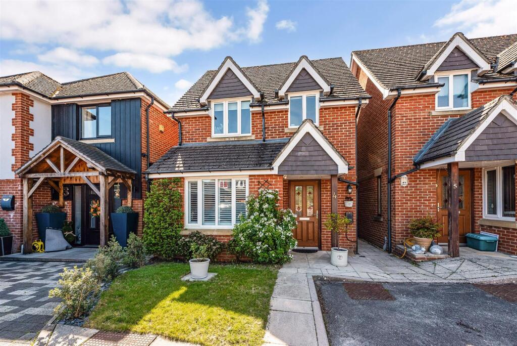 Main image of property: Hamilton Close, Horndean