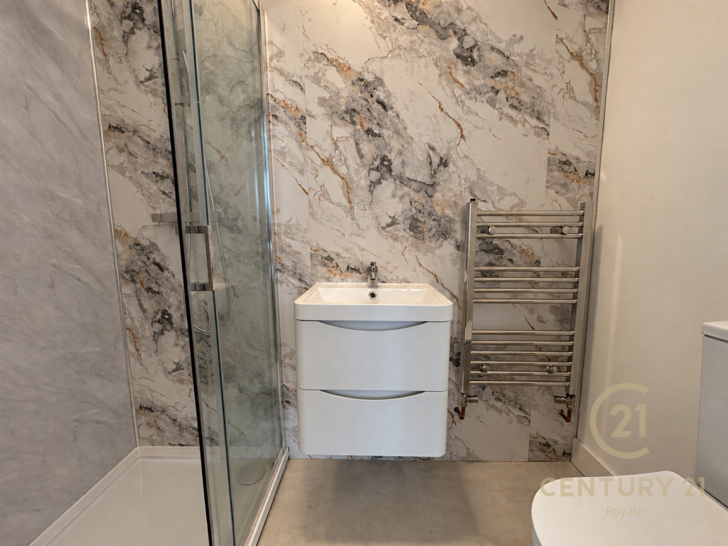 House in Kingston upon Thames - View 5