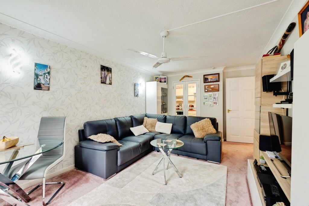 Apartment in Bournemouth - View 3