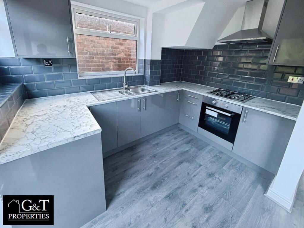 House in Dudley - View 5