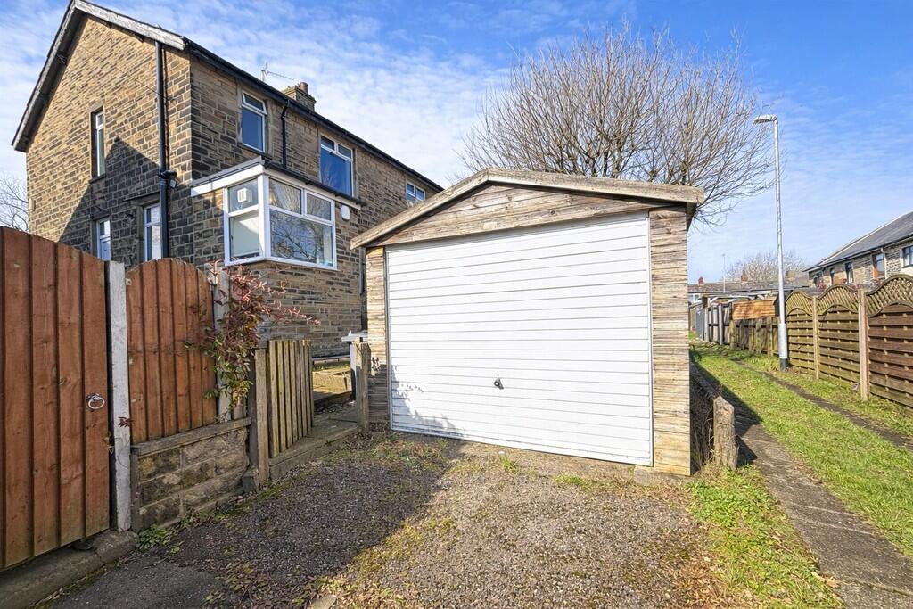 Additional image 12 of Oakleigh Terrace, Clayton, Bradford
