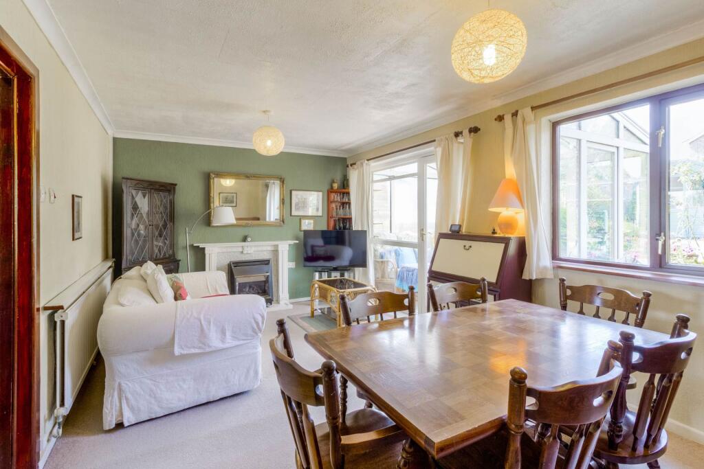 House in Milton Keynes, Redhouse Park, Poets Estate - View 5