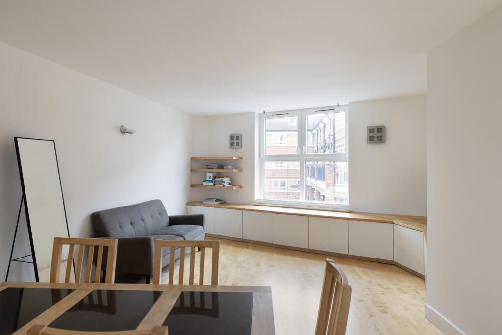 Apartment in London, Purbrook Estate, Walworth - View 4