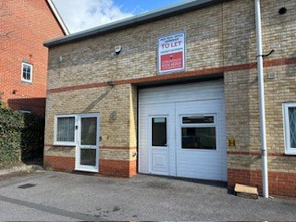 Main image of property: 8 Lakeside Business Park, Sandhurst, GU47 9DN