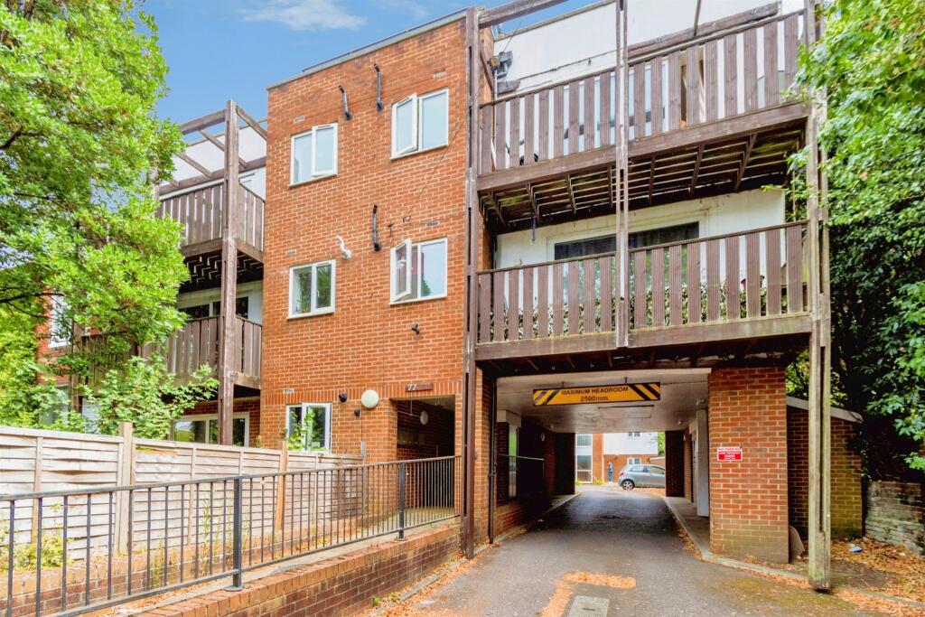 Apartment in Southampton, Bedford Place, Hill