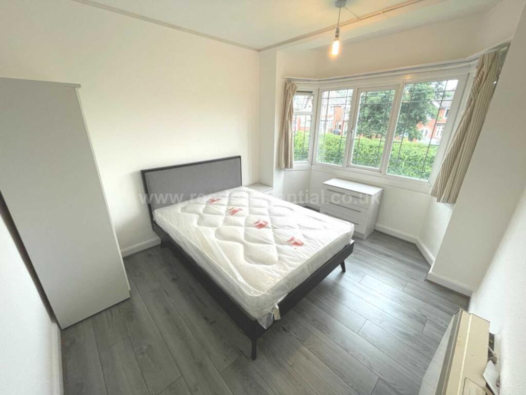 Additional image 6 of Flat 8 Weoley Court, 201 Gibbins Rd, West Midlands, B29