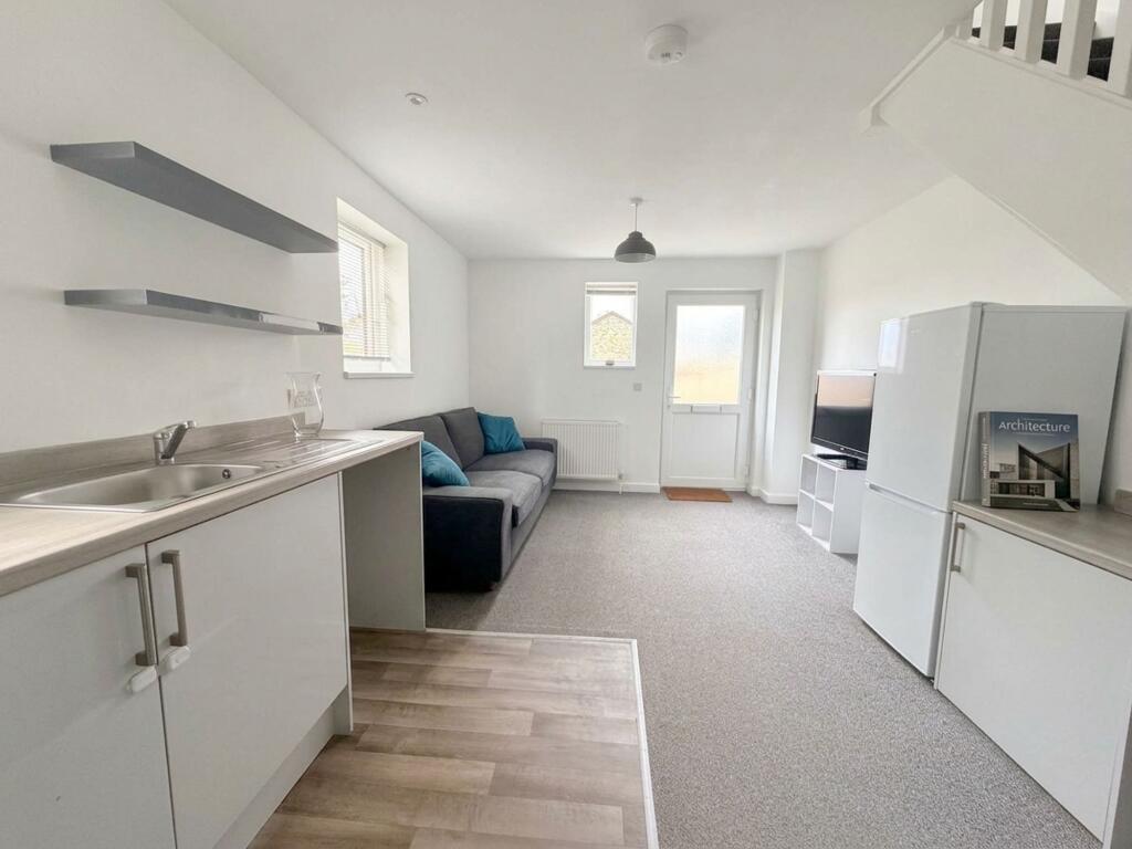 House in Truro, Carn Brea - View 5
