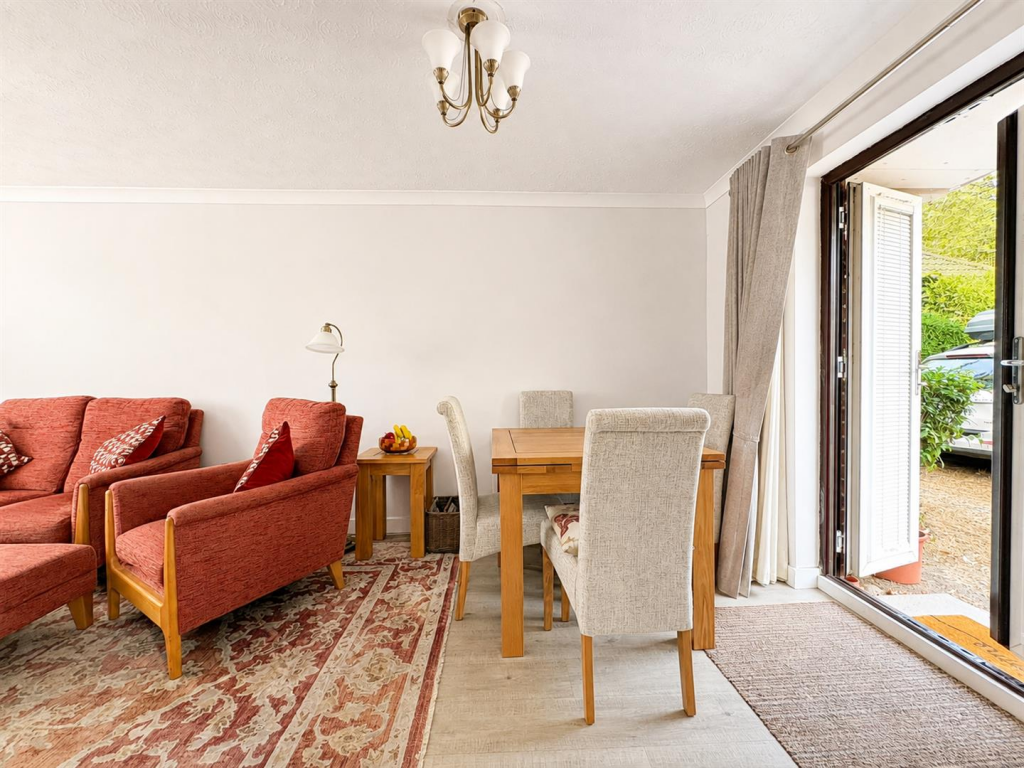 Apartment in Stevenage - More