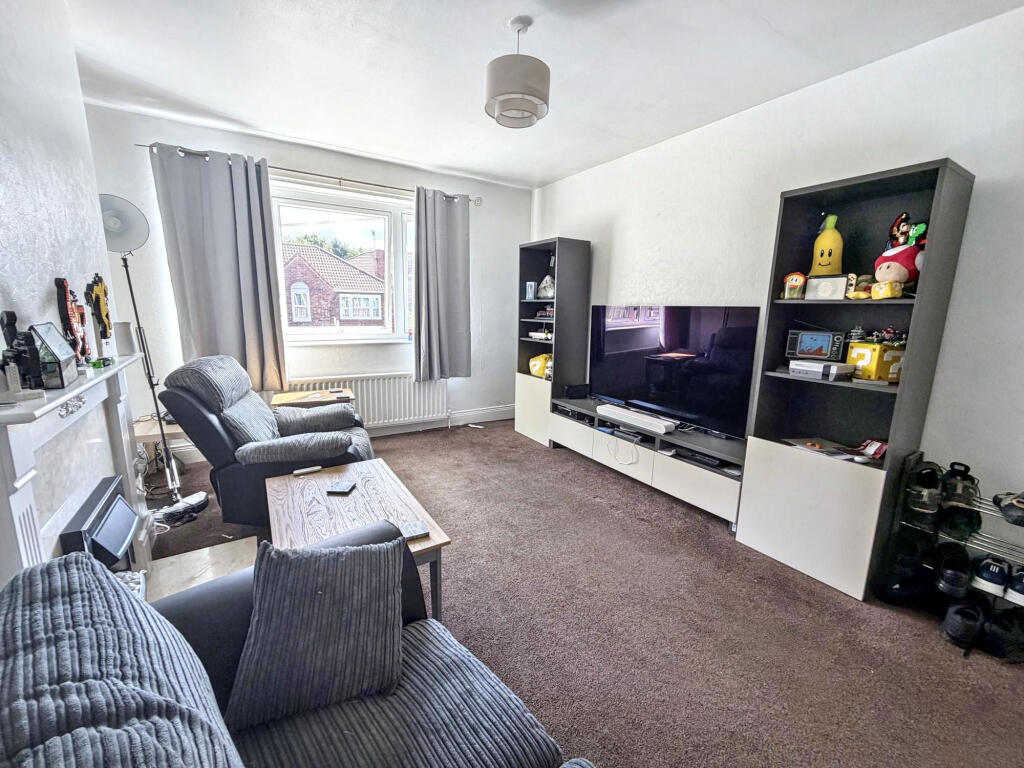 Apartment in Gateshead, North East - View 3