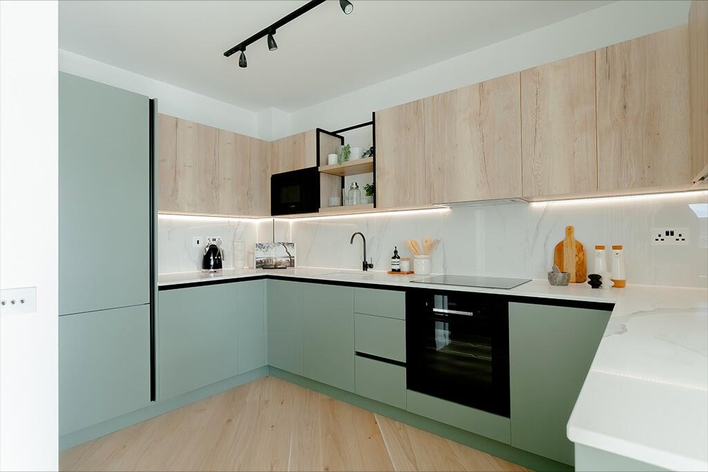 Main image of property: High Road, London, N22