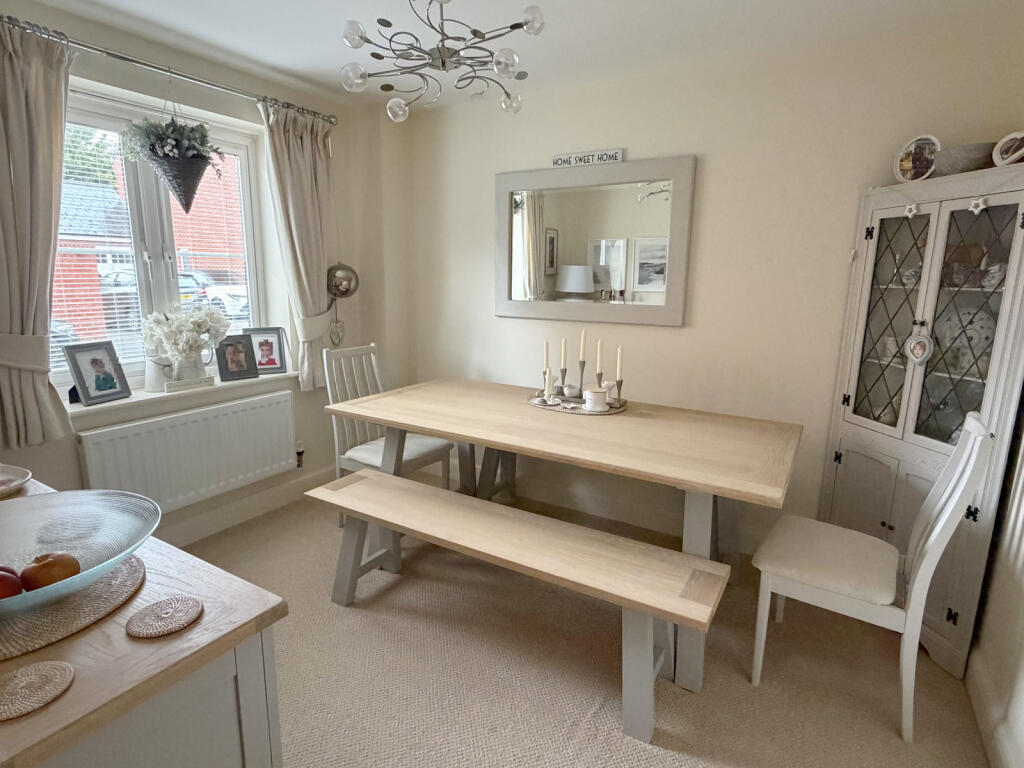 House in Tewkesbury - View 5