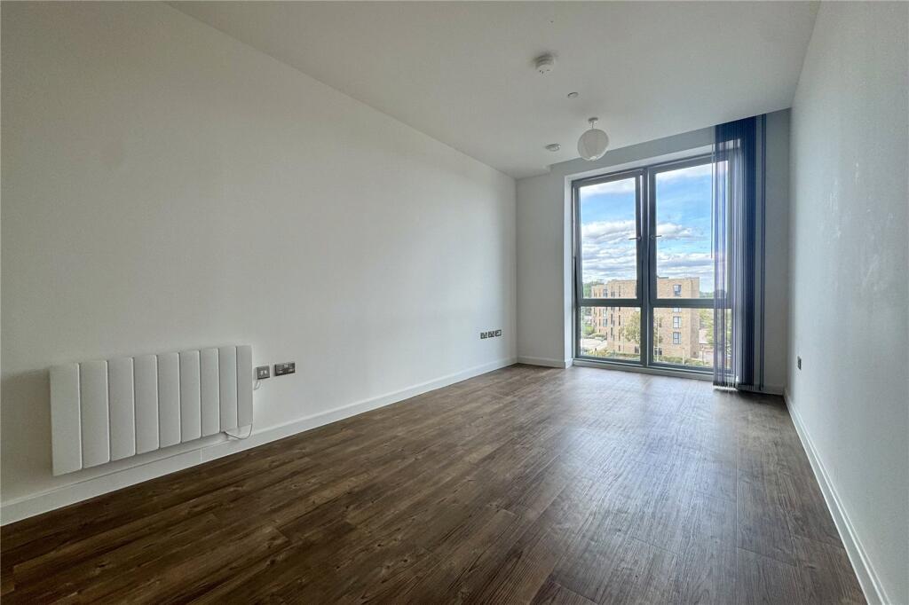 Apartment in Chelmsford - View 4