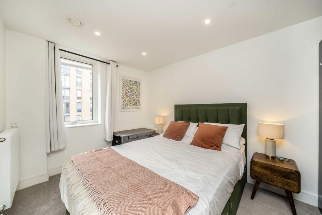 Apartment in London - More