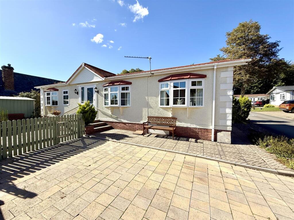 Main image of property: Clanna, Alvington, Lydney