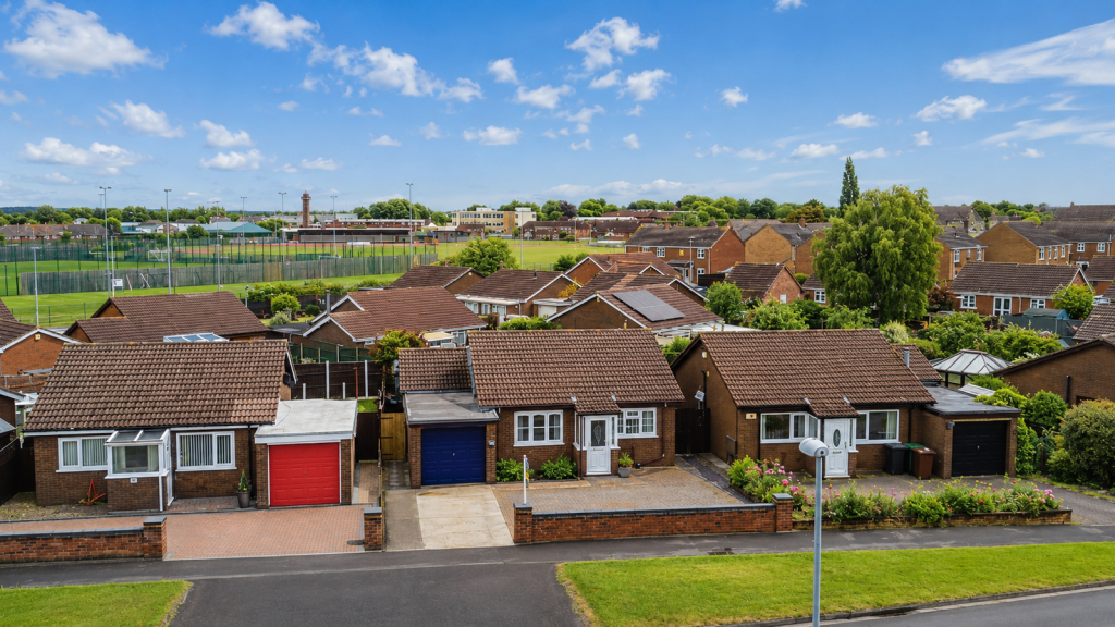 Main image of property: Welcome to 48 Breedon Drive, Lincoln, LN1 3XA