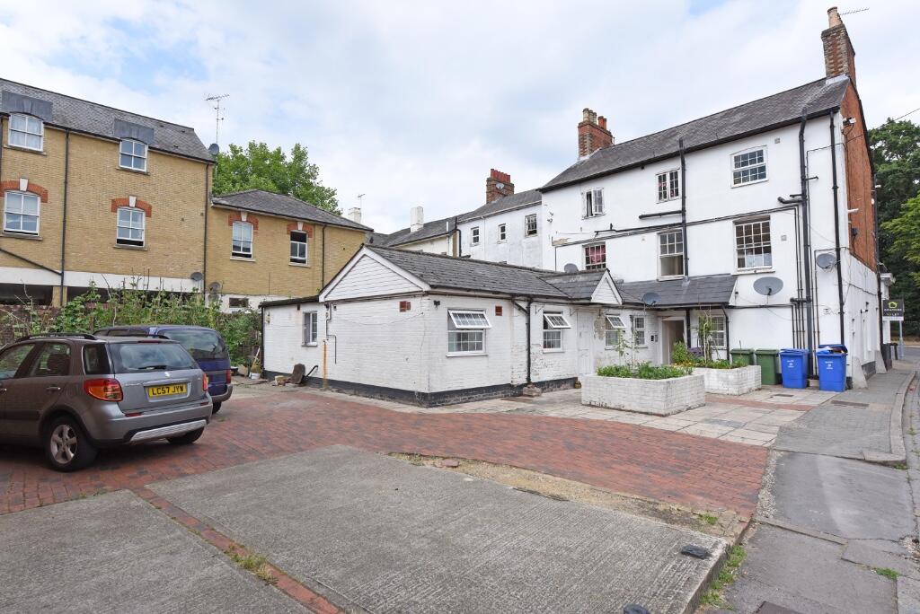 Main image of property: High Street, Aldershot, Hampshire, GU11
