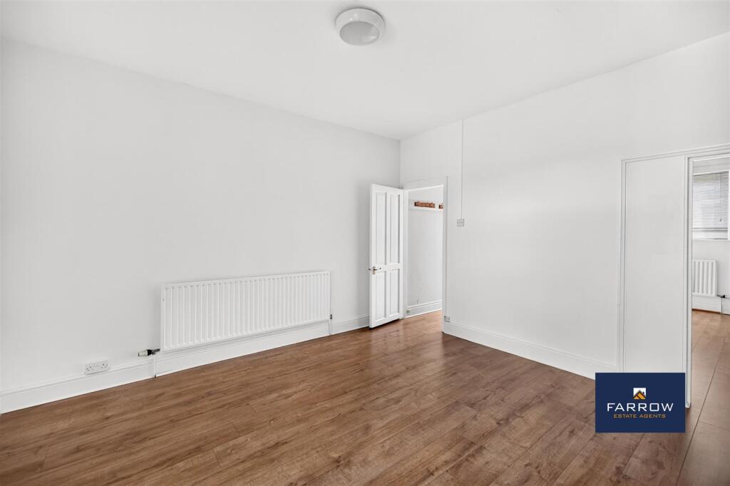 House in Grimsby, New Clee - View 4